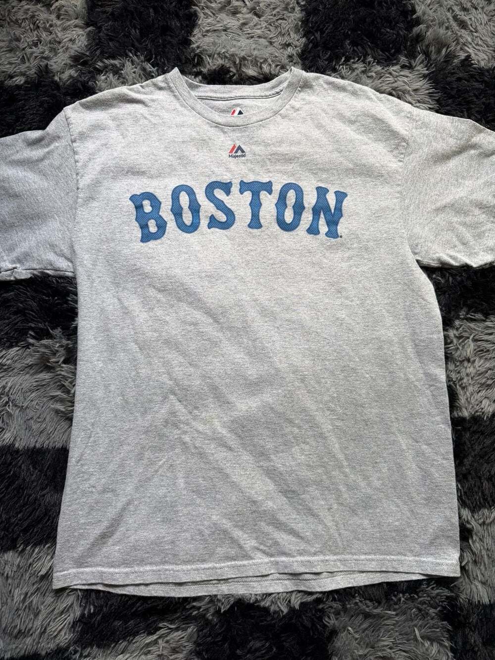 Majestic Boston T-Shirt Size L Gray Blue Graphic Short Sleeve Cotton Blend